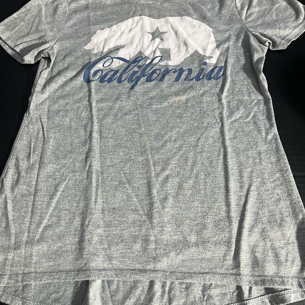 Modern Lux California Graphic Tee- Size XS